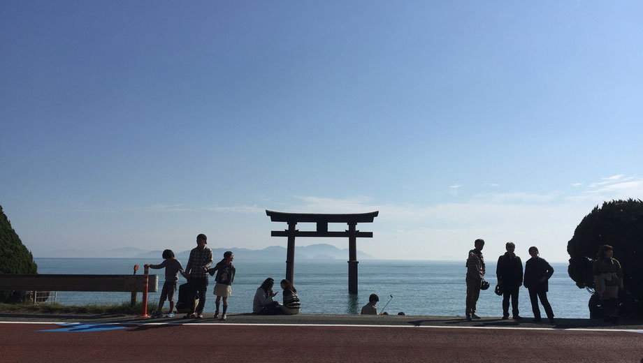 白鬚神社　湖中大鳥居