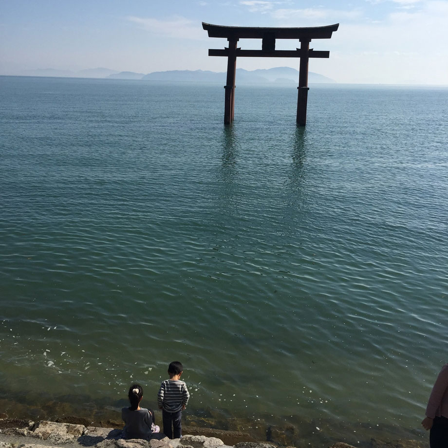 白鬚神社 湖中大鳥居