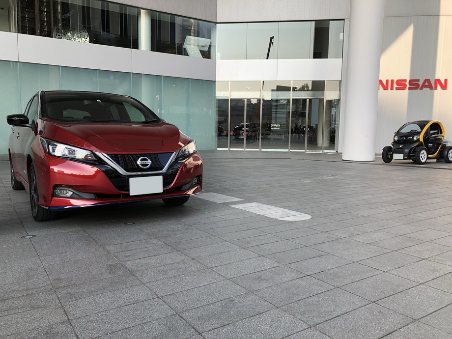 日産リーフ e+（62kWh）＠日産グローバル本社