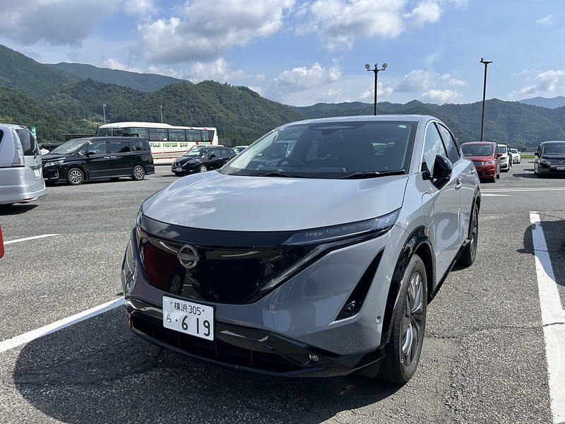 日産アリア B6